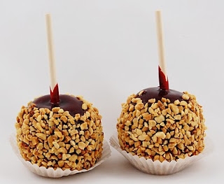Karm'l Dapple red caramel peanut, unwrapped